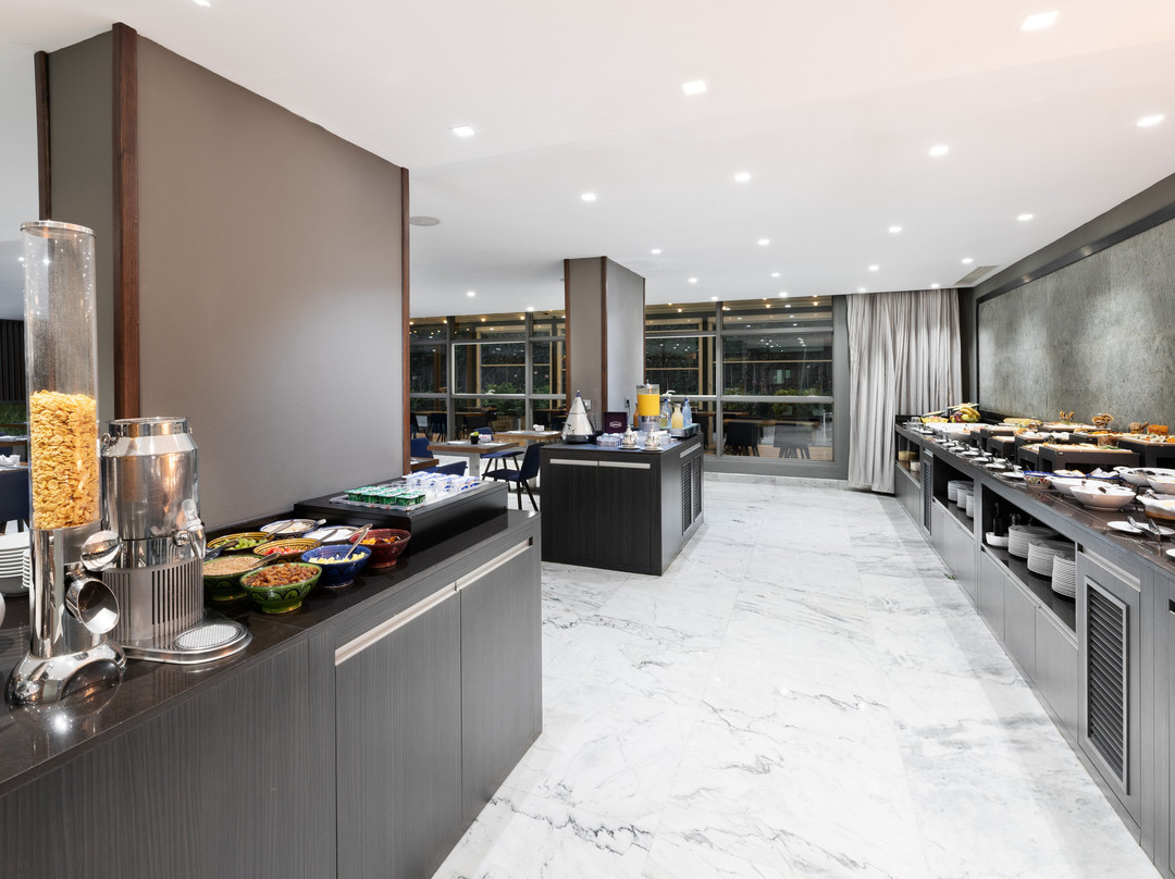 西迪马鲁夫欧洲之星酒店主图