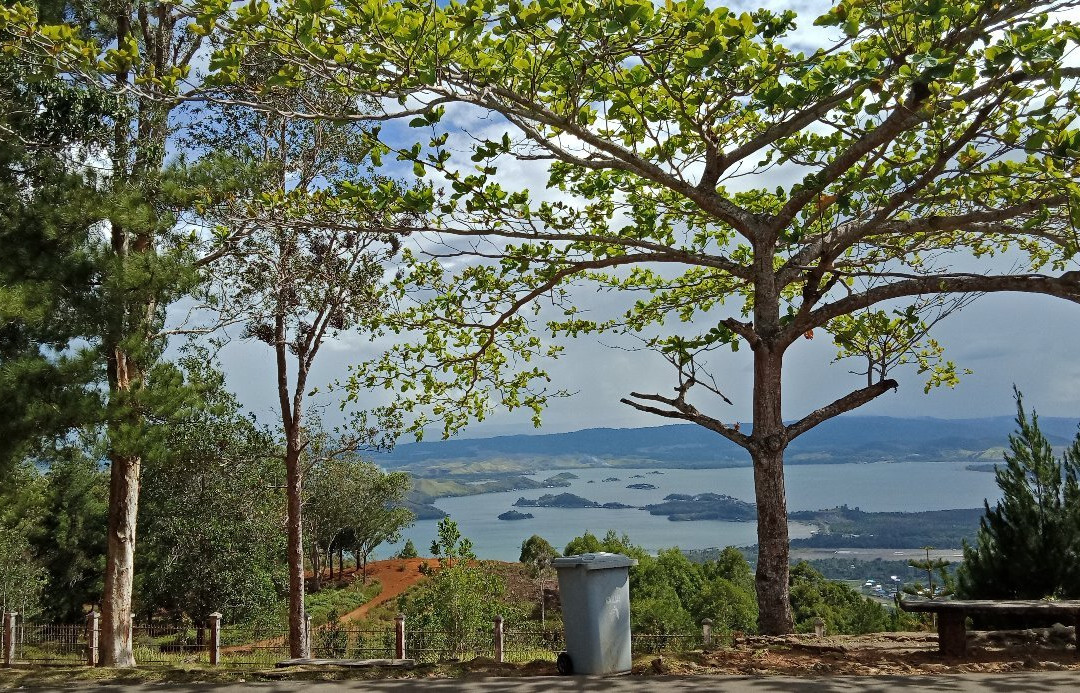 MacArthur Monument-Sentani必去景点