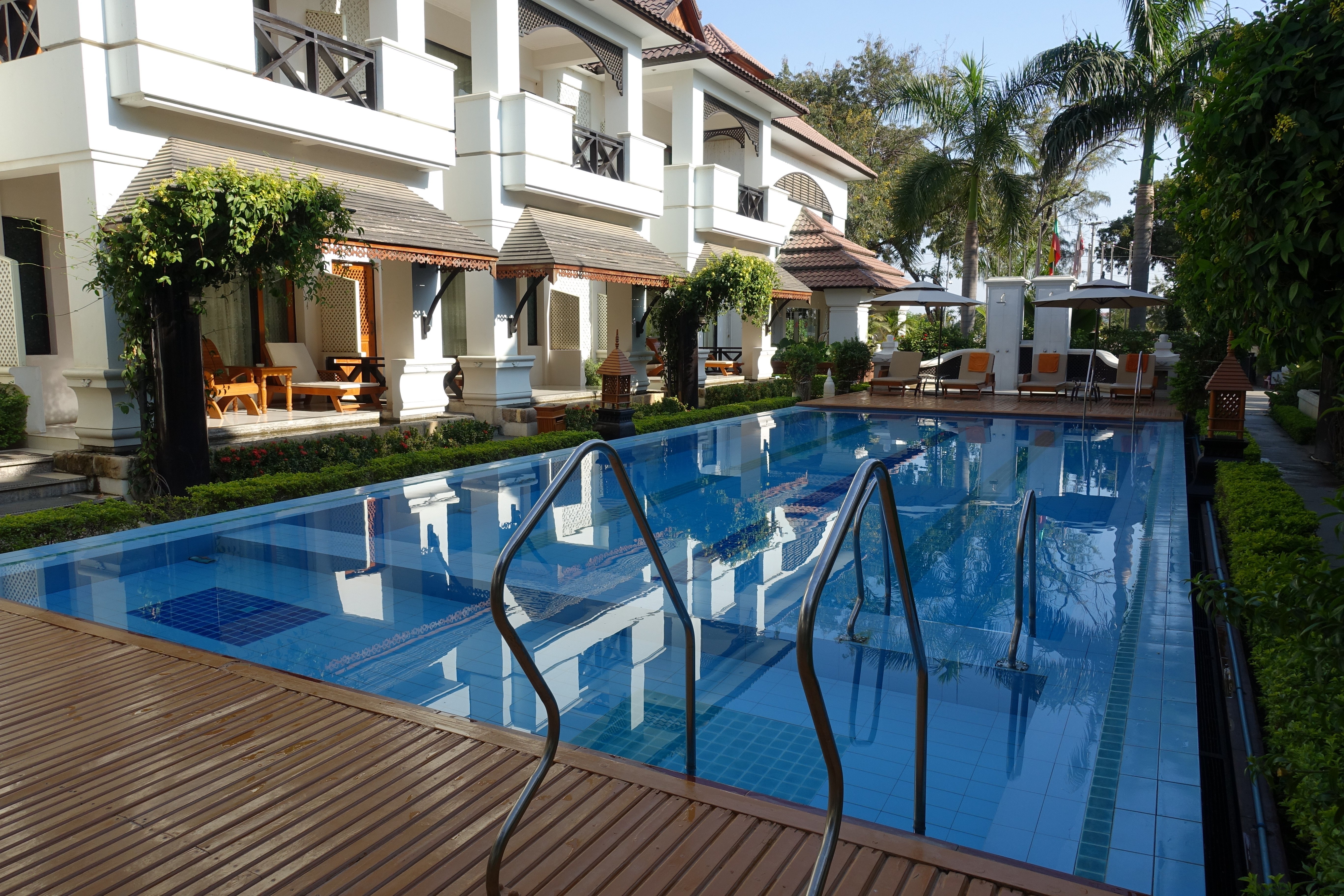 Shwe Taung Tan Hotel - Lake View-泳池