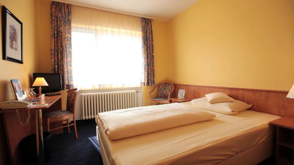 Friends Hotel Kerpen-官方