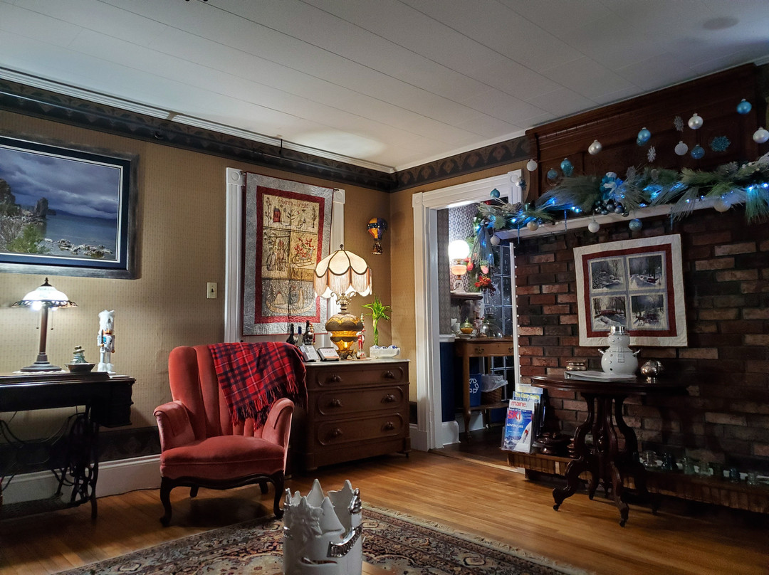 Holidae House Bed & Breakfast主图