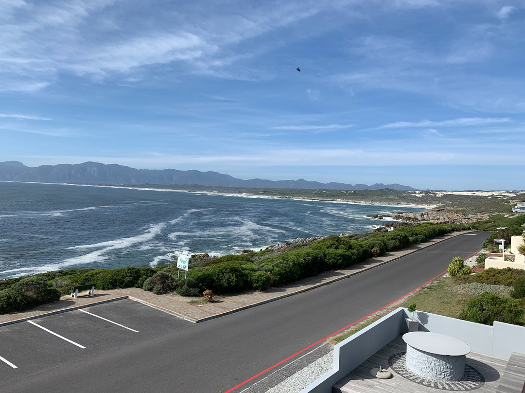 65onCliff Guest Lodge主图