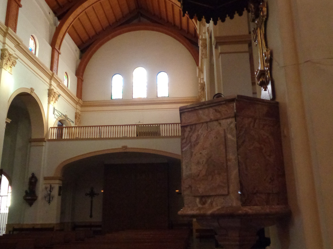 Iglesia Parroquial de Santa Maria de Ambrox-Dalias必去景点