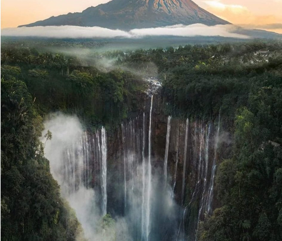 Tumpak Sewu Waterfall-Lumajang必去景点