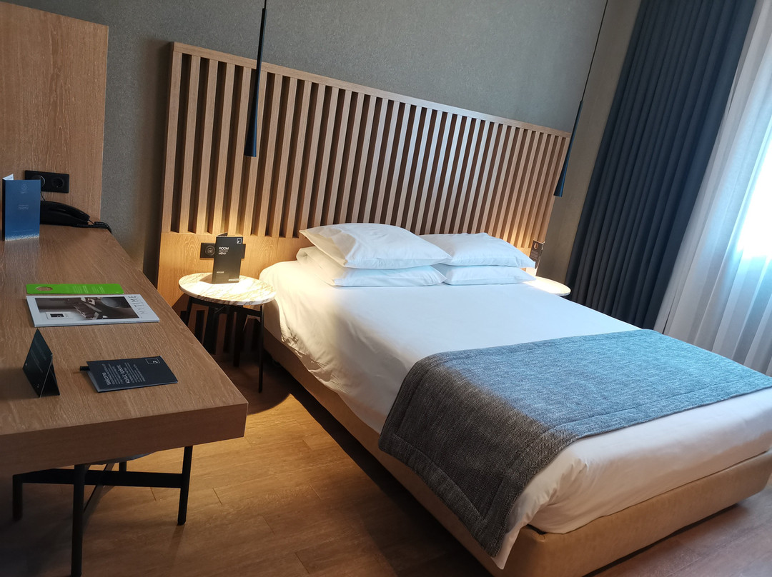 Porto Palace Hotel Thessaloniki主图