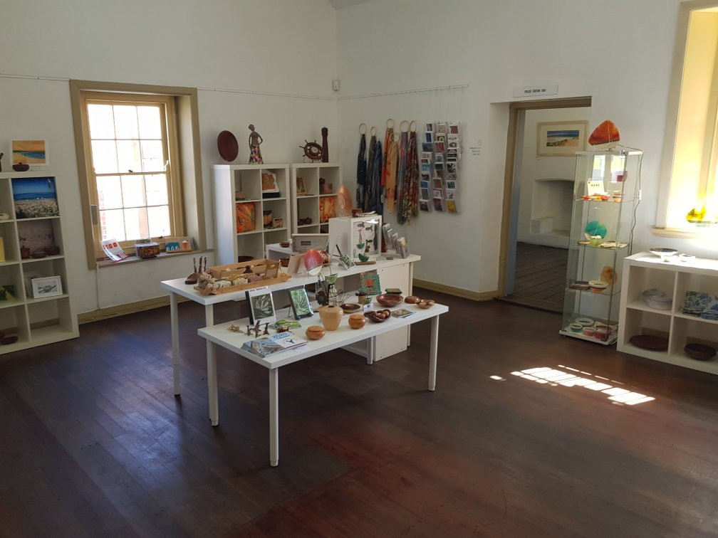 Old Court House Complex-巴瑟尔顿必去景点