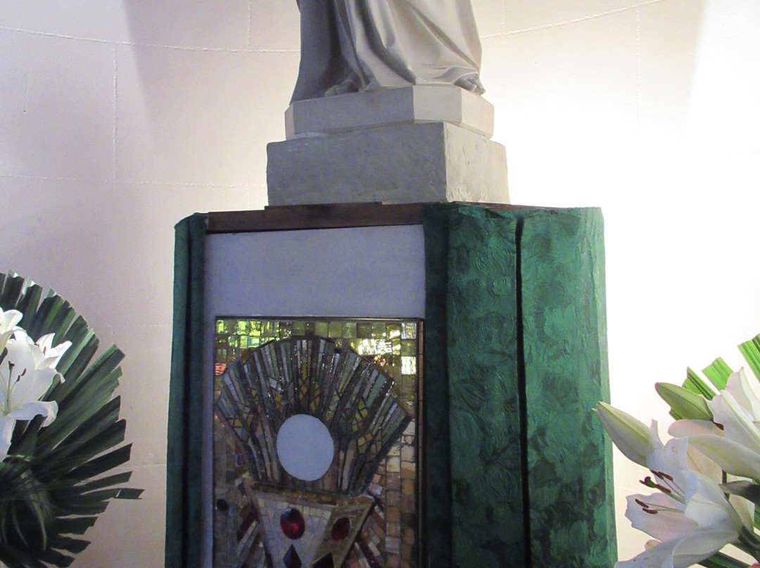 Eglise Saint-Hilaire景点图片