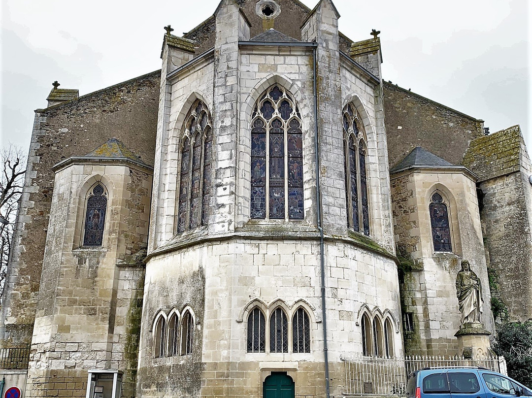 Eglise Saint-Hilaire景点图片