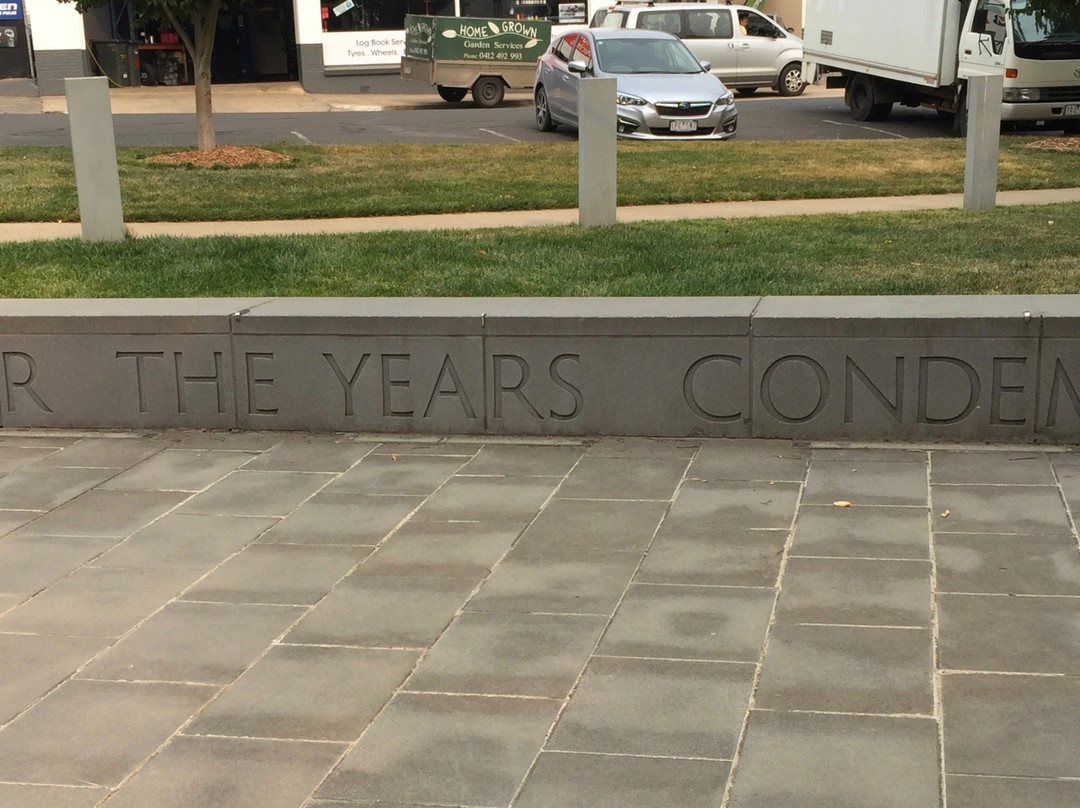 Drouin War Memorial-Drouin必去景点