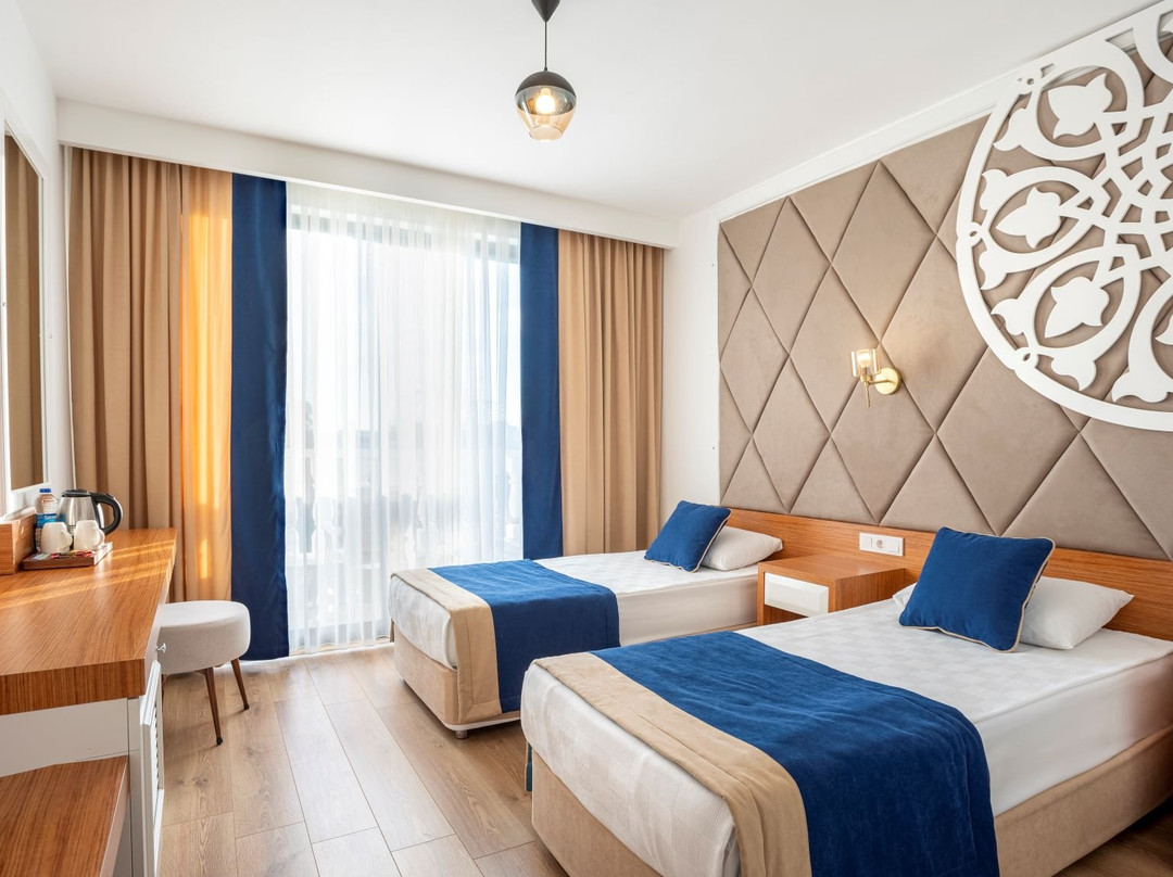 The Sansa Hotel & Spa主图