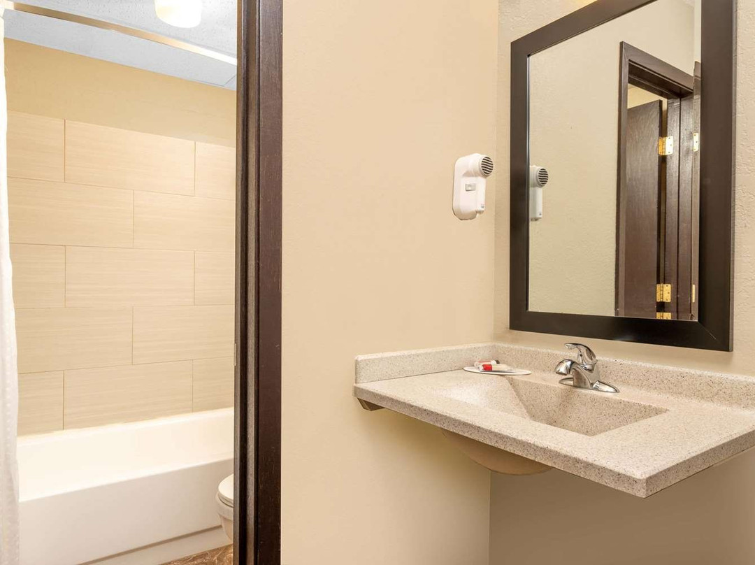 Super 8 by Wyndham Glenwood主图