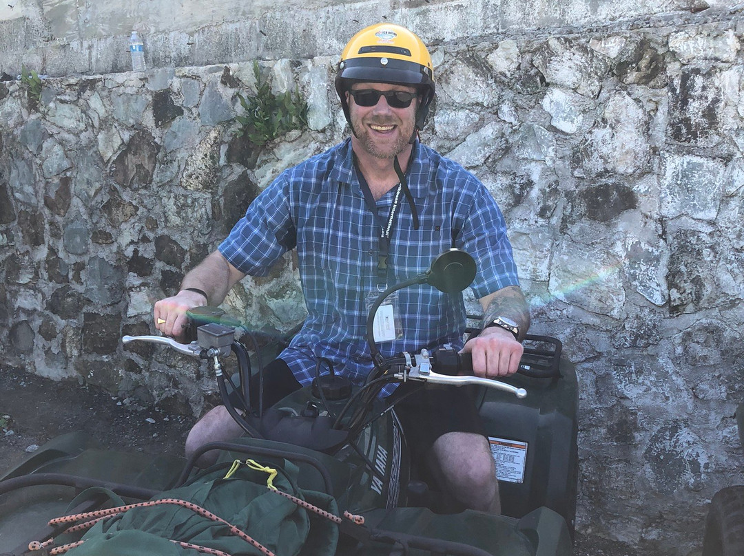 Splash in the Sun-Pointe Blanche必去景点