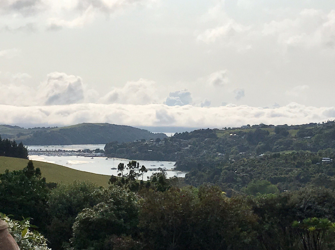 Bed and Breakfast 215主图