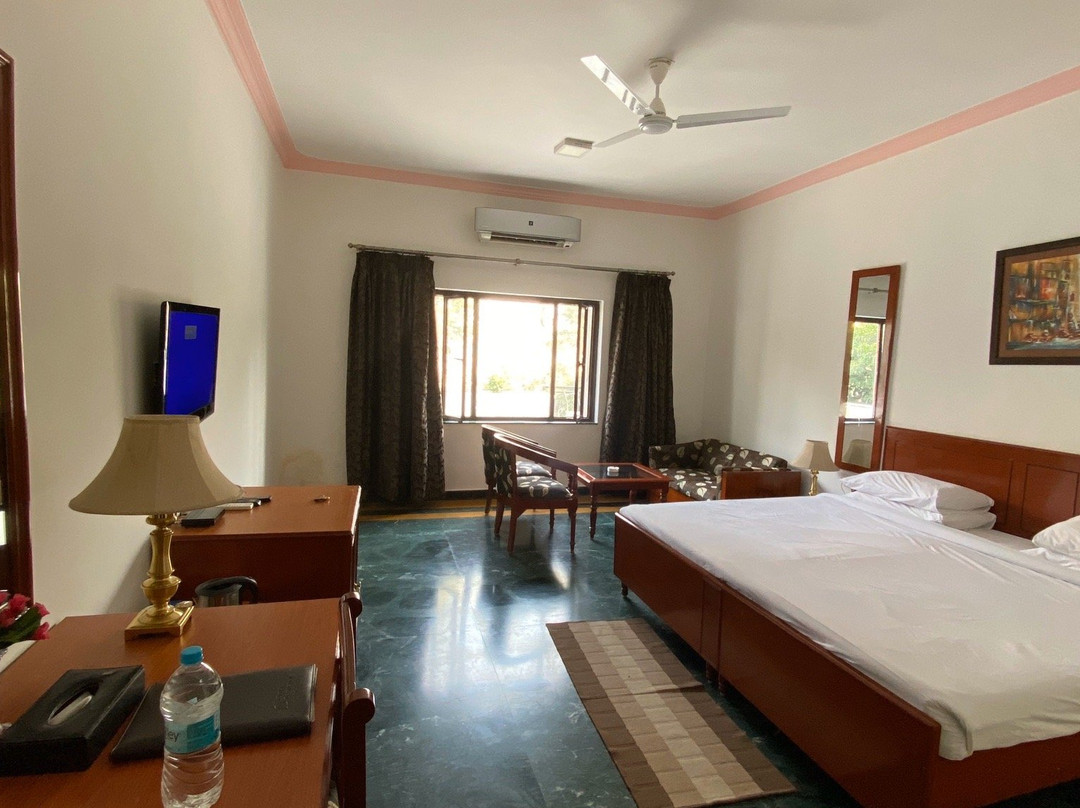 The Royal Residency主图