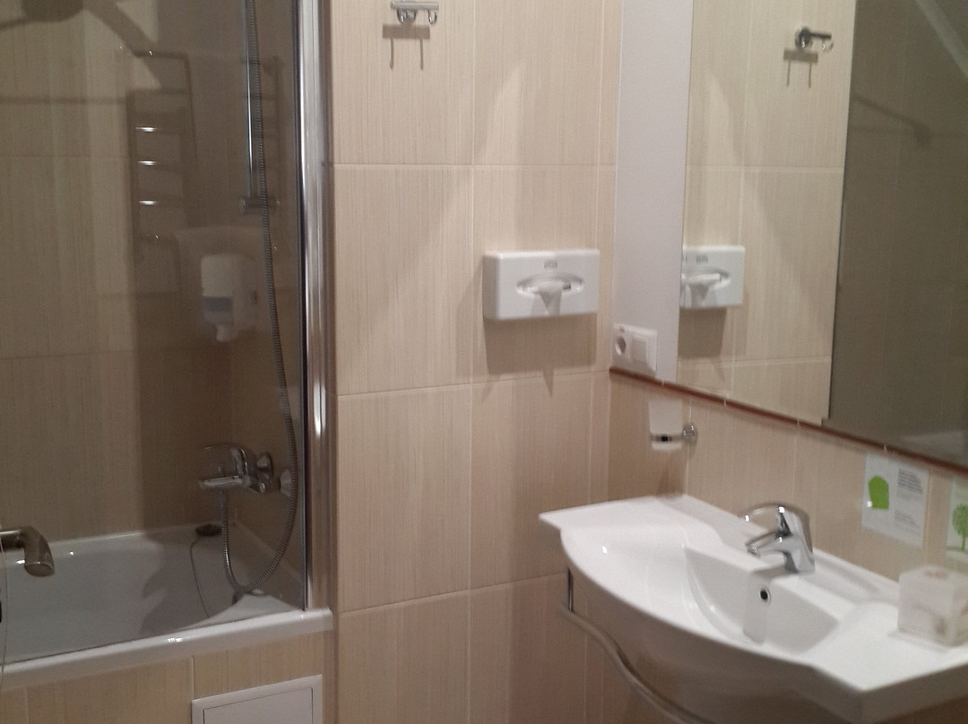 Optima Collection Kharkiv主图