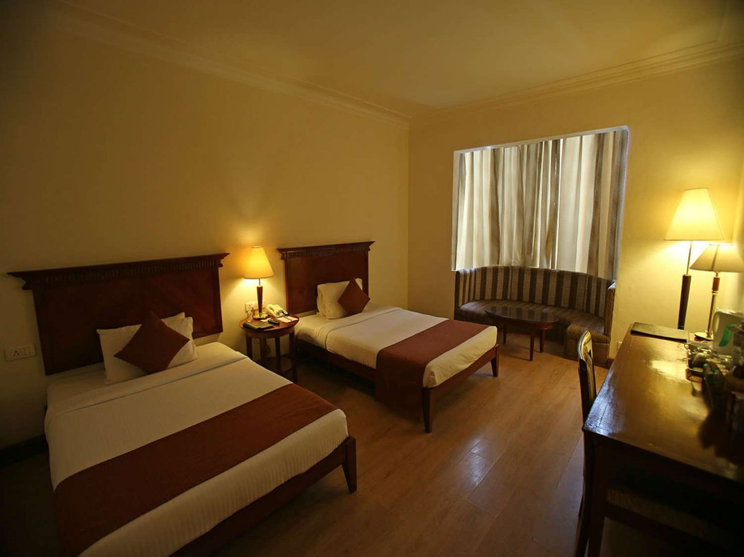 The Royal Plaza主图