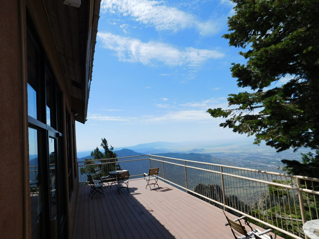 Sandia Crest House Gift Shop-Sandia Park必去景点