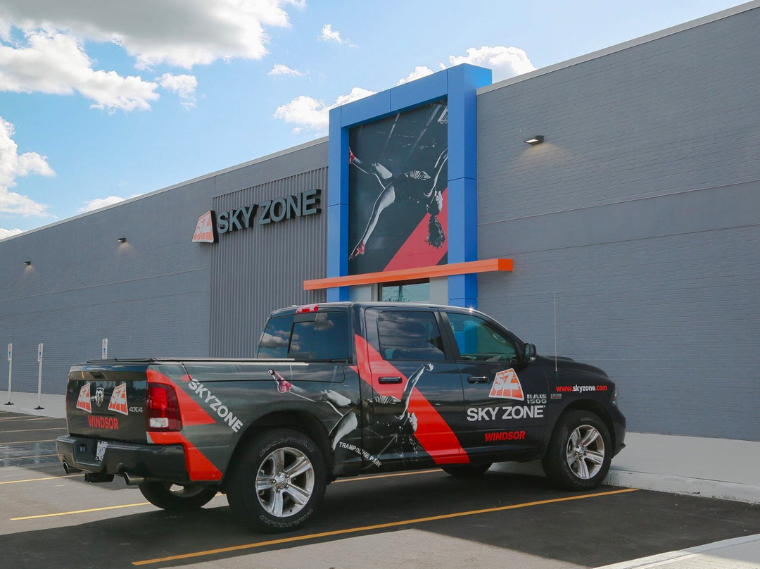 Sky Zone - Windsor-温莎堡必去景点
