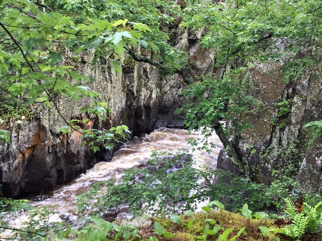 Vermilion Gorge Trail景点图片