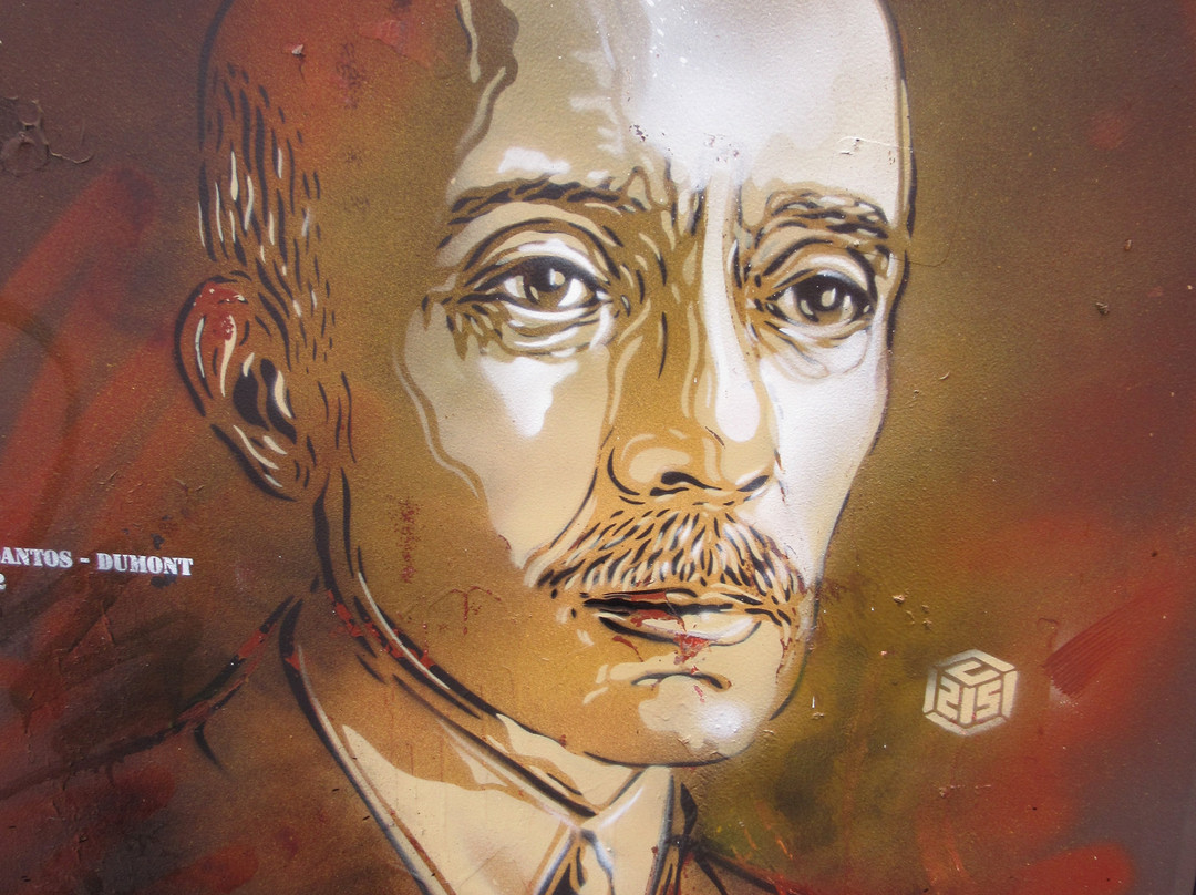 Fresque "Alberto Santos-Dumont"-Le Bourget必去景点