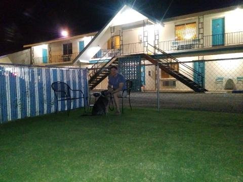 Roadrunner Lodge Motel主图