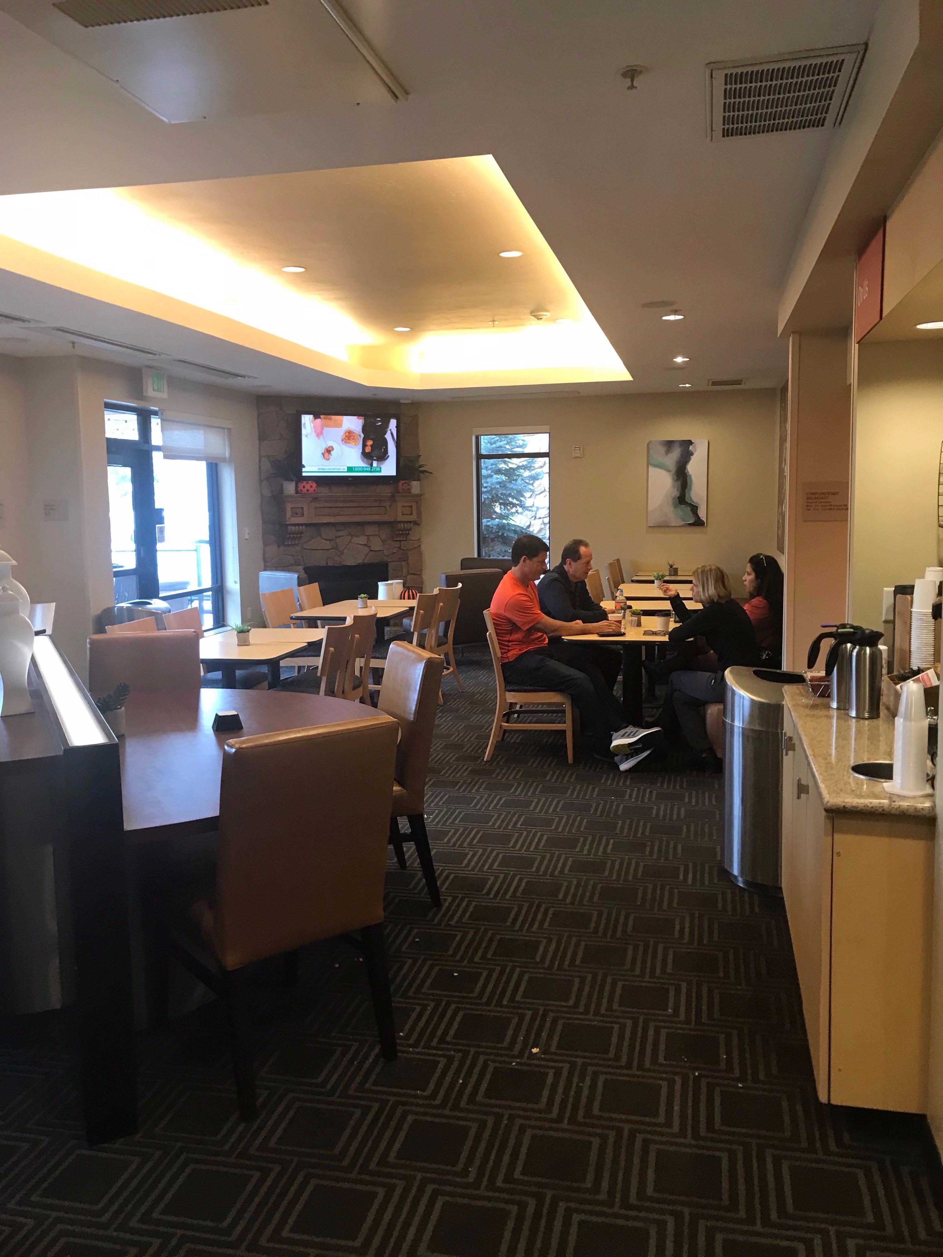 普罗沃奥瑞姆广场套房酒店-餐饮