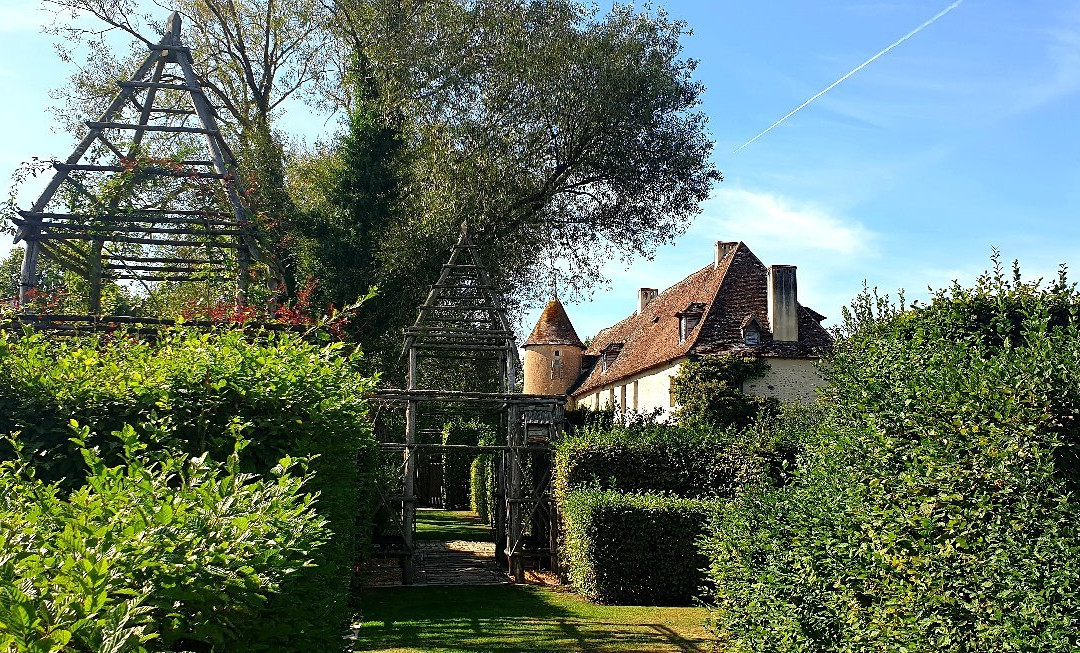 Prieuré Notre-Dame d'Orsan-Maisonnais必去景点