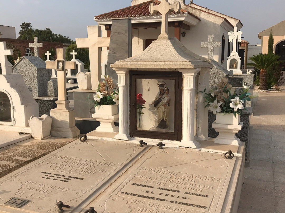 Cementerio Municipal景点图片