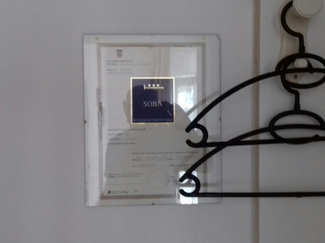 Rooms & Apartments Semic主图