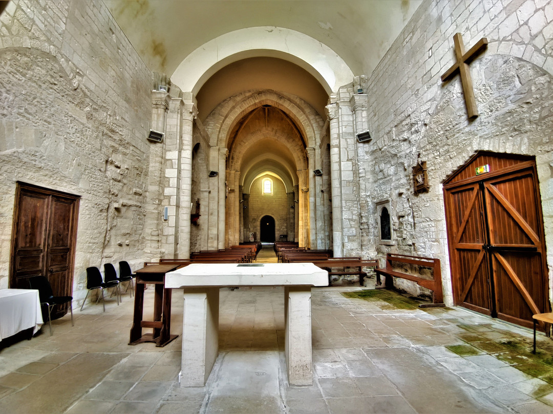 Église Saint-pierre (usseau)景点图片