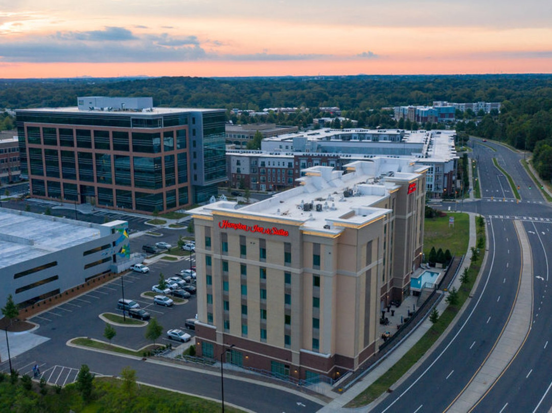 Hampton Inn & Suites Charlotte Ballantyne主图