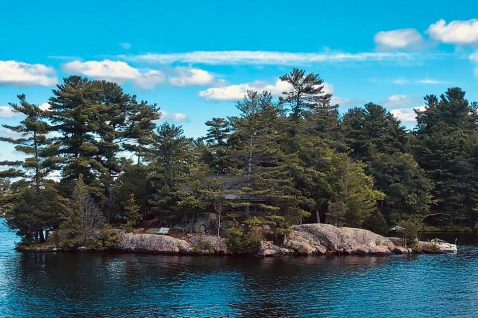 Stoney Lake Cruises景点图片