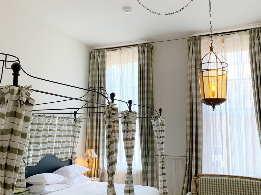 Hotel Peter And Paul主图