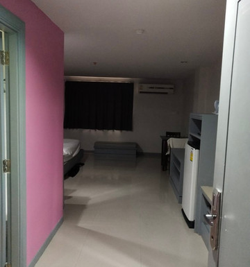 便捷素万那普格兰德普拉斯酒店主图