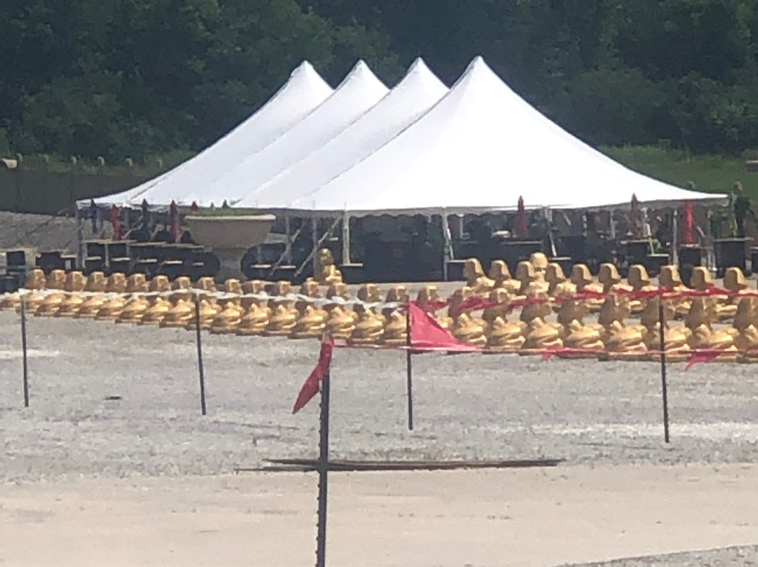 Gold Pyramid House-Wadsworth必去景点