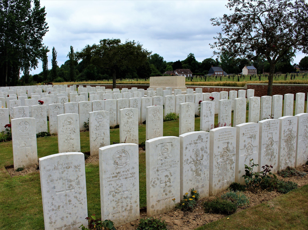 Mailly Wood Cemetery景点图片