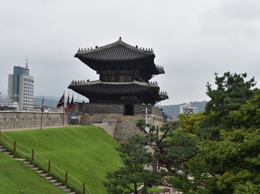 Janganmun Gate-水原市必去景点