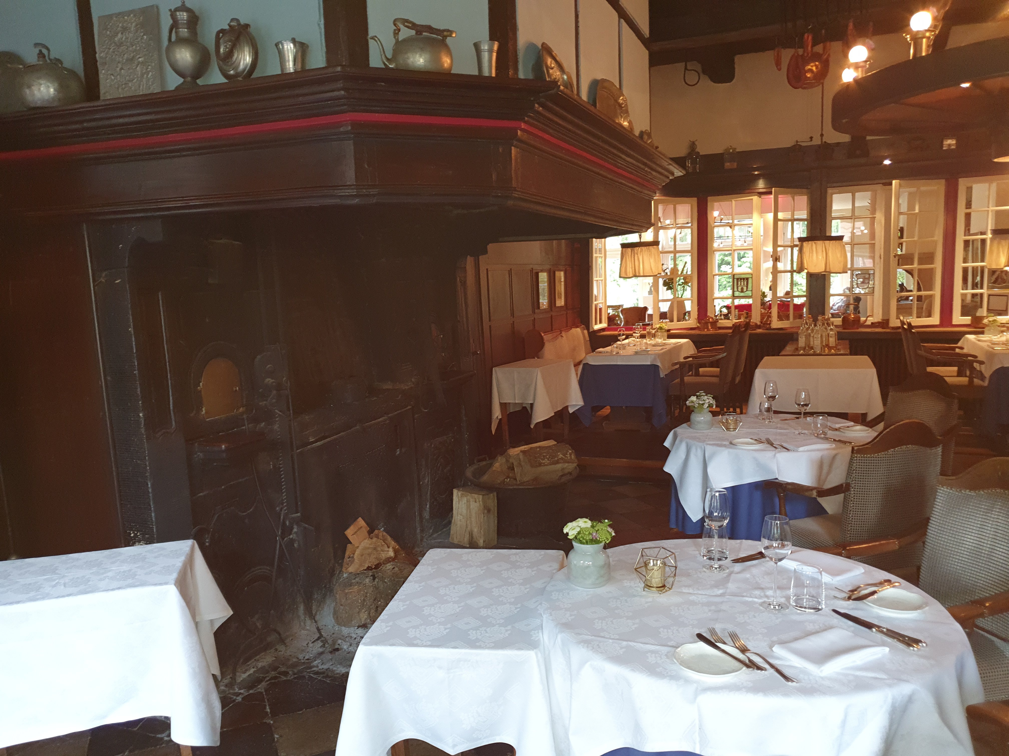 Romantik Hotel Hof Zur Linde-餐饮