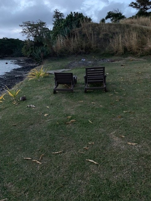 安全着陆度假酒店主图