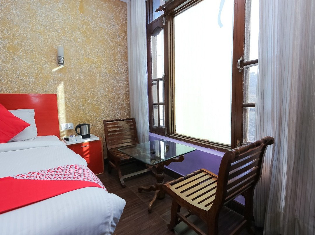 OYO 8367 Hotel The Woodz主图