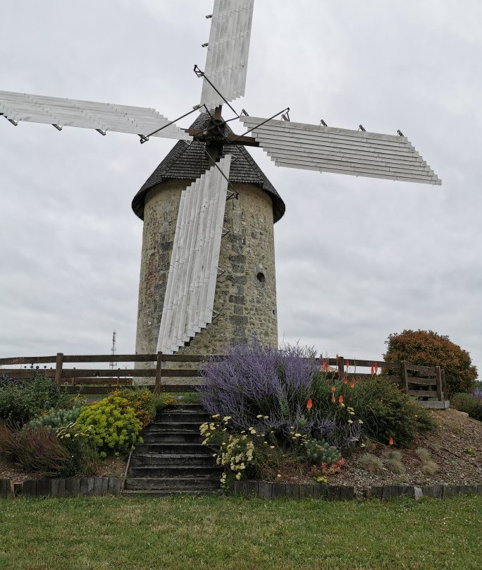 Moulin a Vent du Cluzelet景点图片