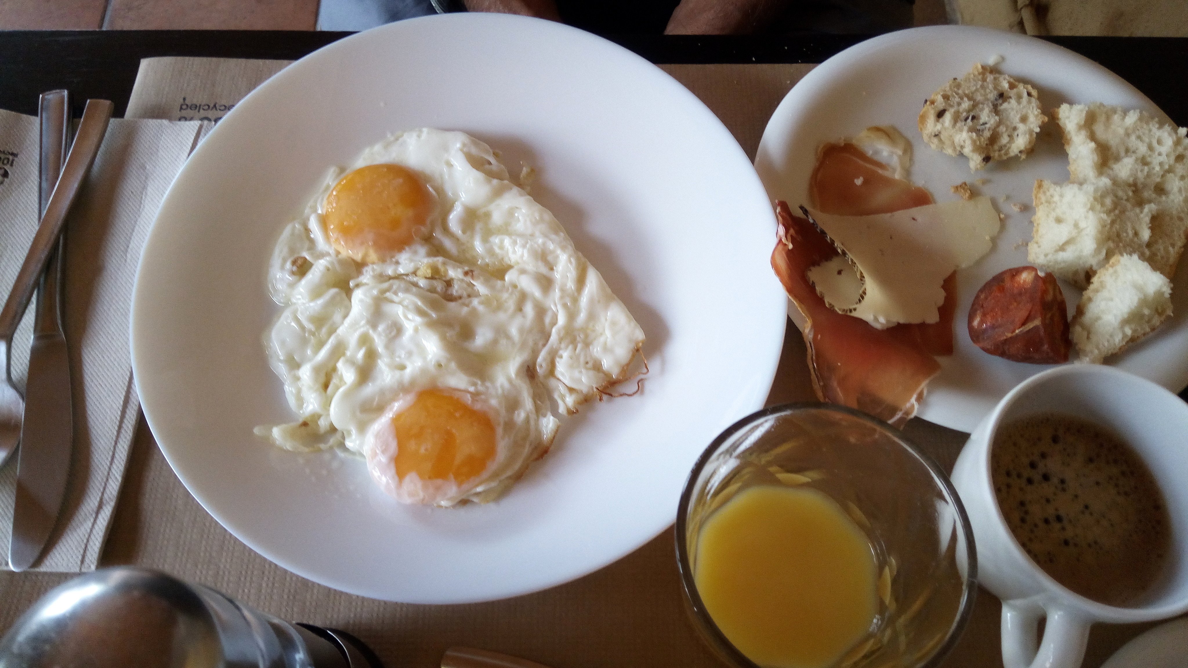 Masía Rural Ca La Caputxeta-餐饮