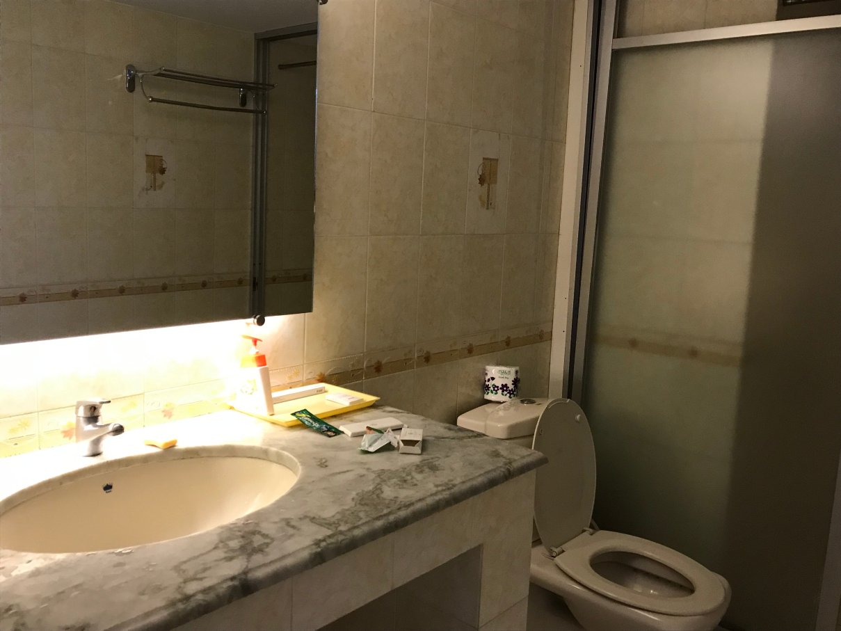 Hotel Naz Garden-浴室