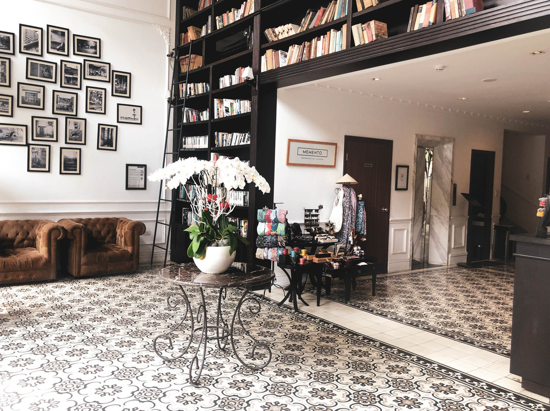 阿尔科夫图书馆酒店主图