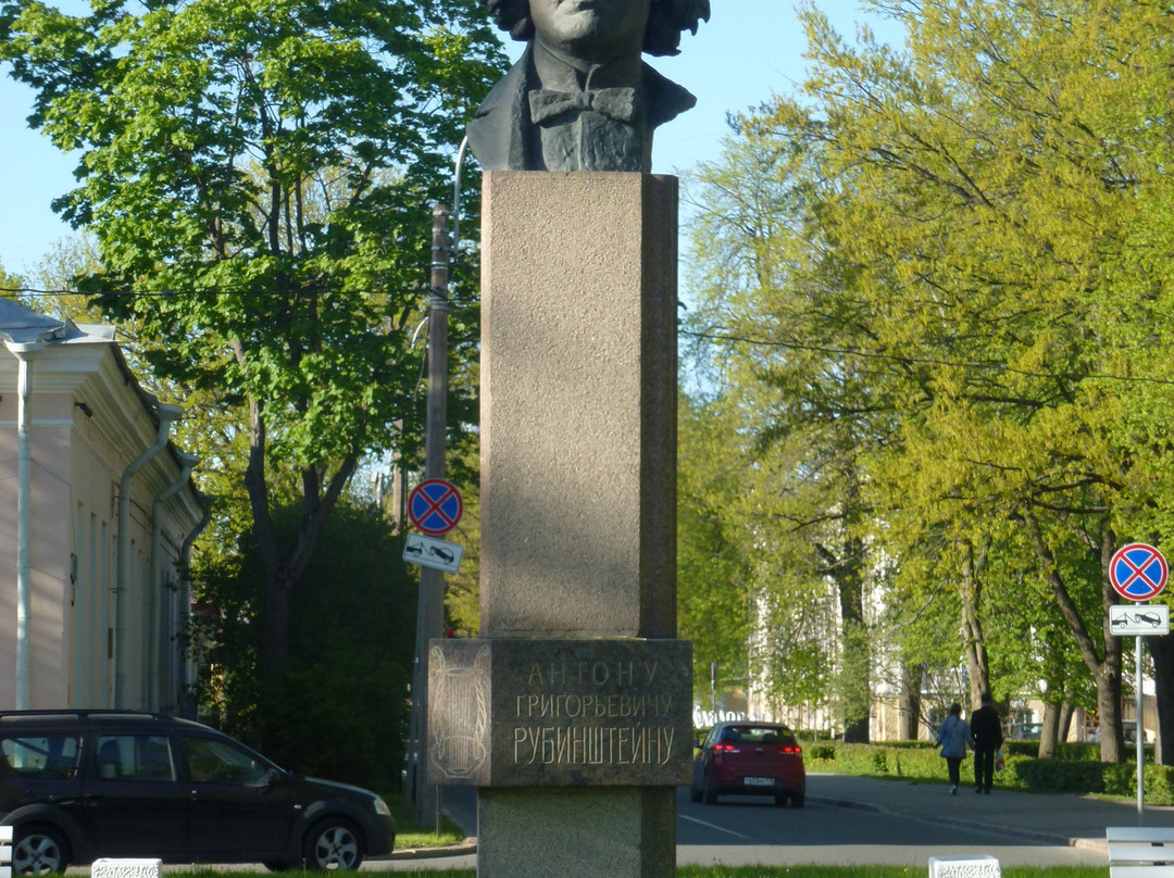 Monument to Anton Rubinstein景点图片