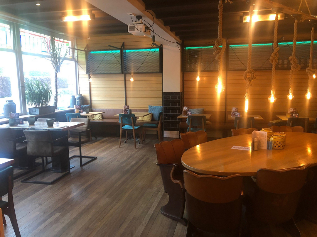 Hotel Fase Fier Eten en Drinken主图