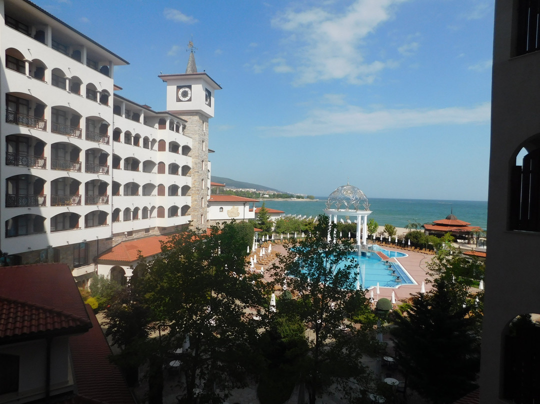 Helena Park Hotel主图