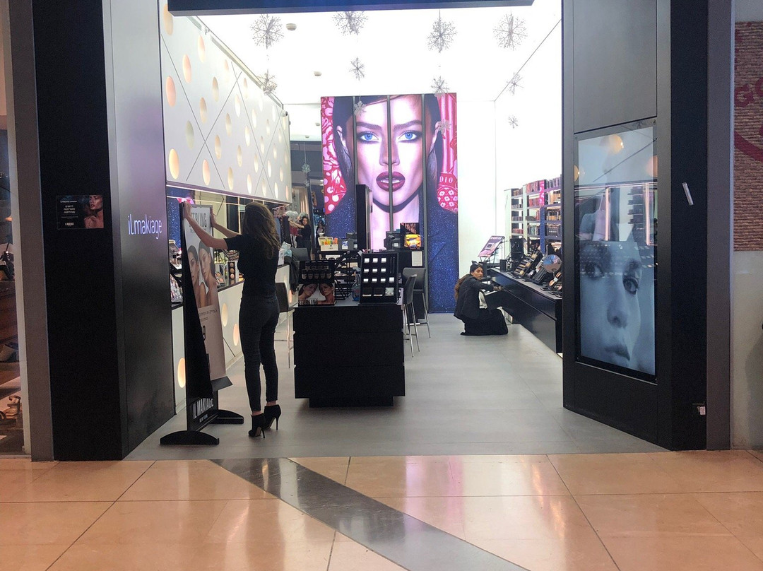 Shivat Hakohavim Mall-荷兹利亚必去景点