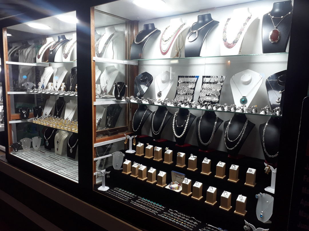 Lucky Arts-巴格海滩必去景点