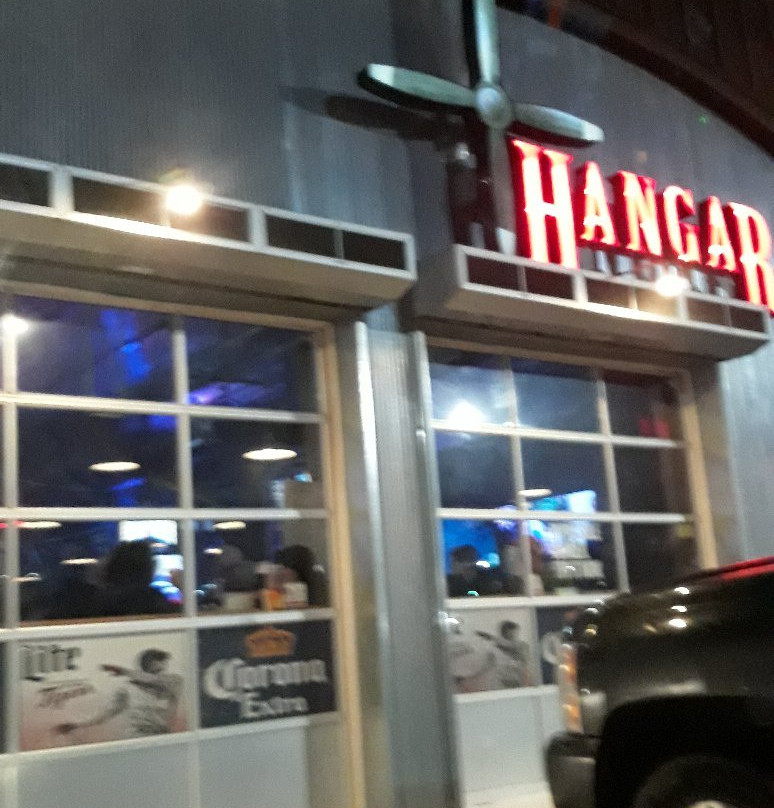 The Hangar Bar and Grill景点图片